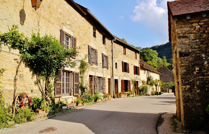 Le Village - Baume-les-Messieurs