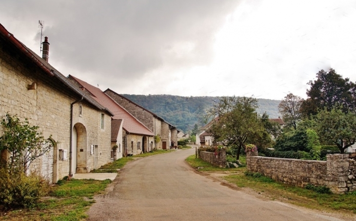 Le Village - Bonnefontaine