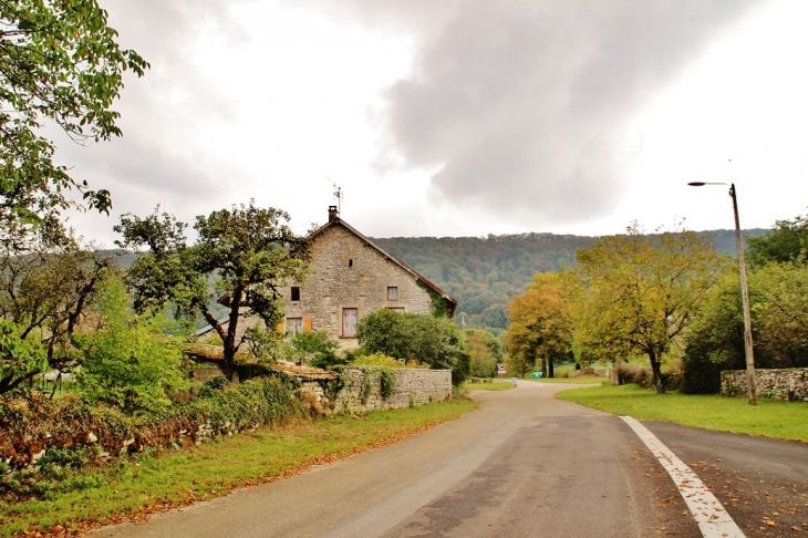 Le Village - Bonnefontaine