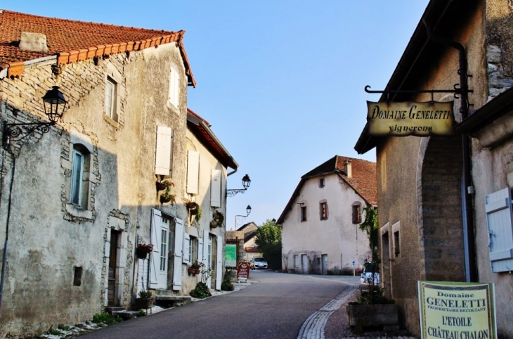 Le Village - Château-Chalon