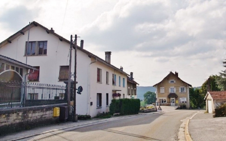 Le Village - Chaux-des-Crotenay