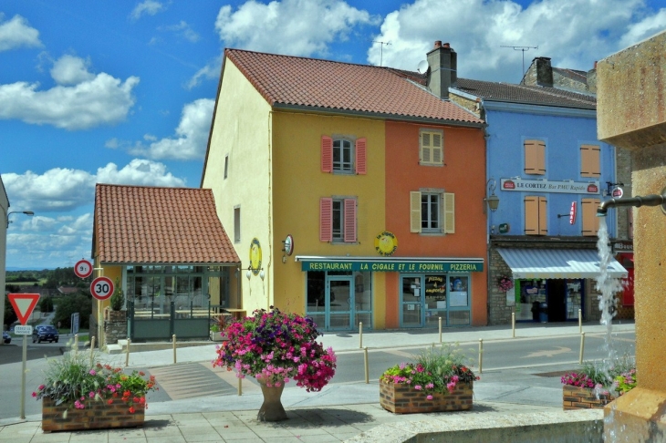 Cousance.Jura.La cigale et le fournil...