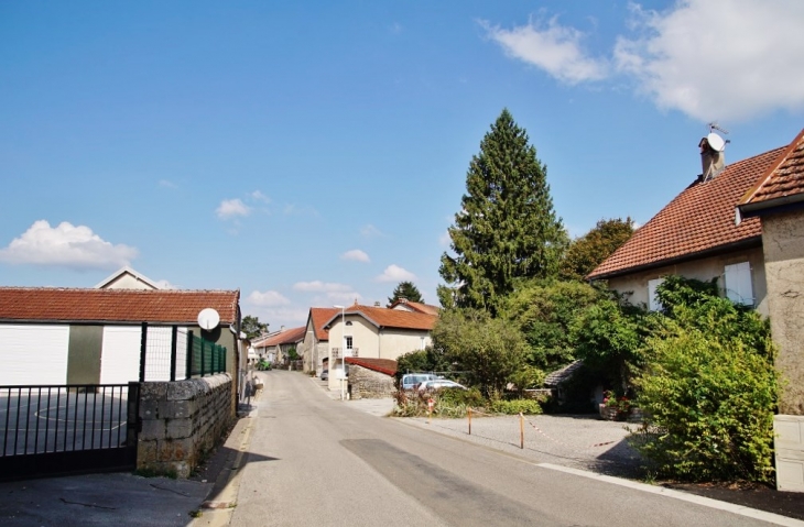 Le Village - Crançot