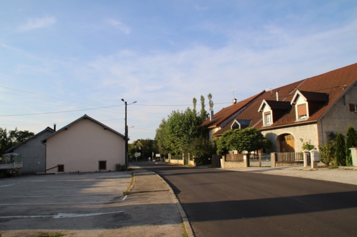 Le Village - Doucier