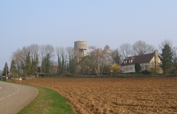 Quartier de La Tournelle. Chateau d'eau - Granges-sur-Baume