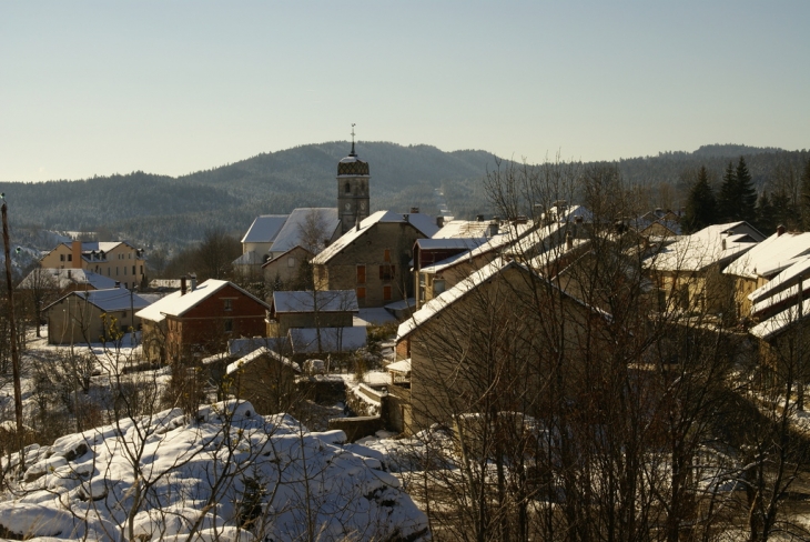 Village vue de la madone - La Chaux-du-Dombief