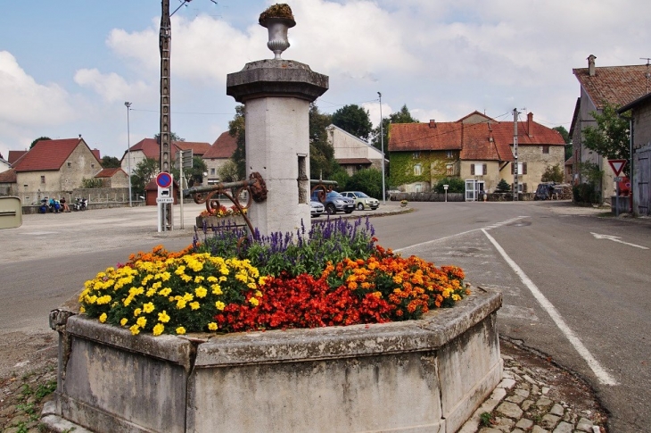 Fontaine - La Marre