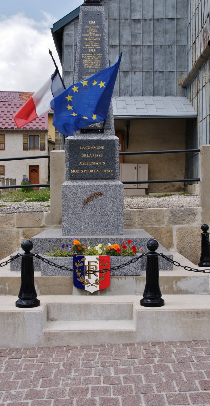 Monument aux Morts - La Pesse