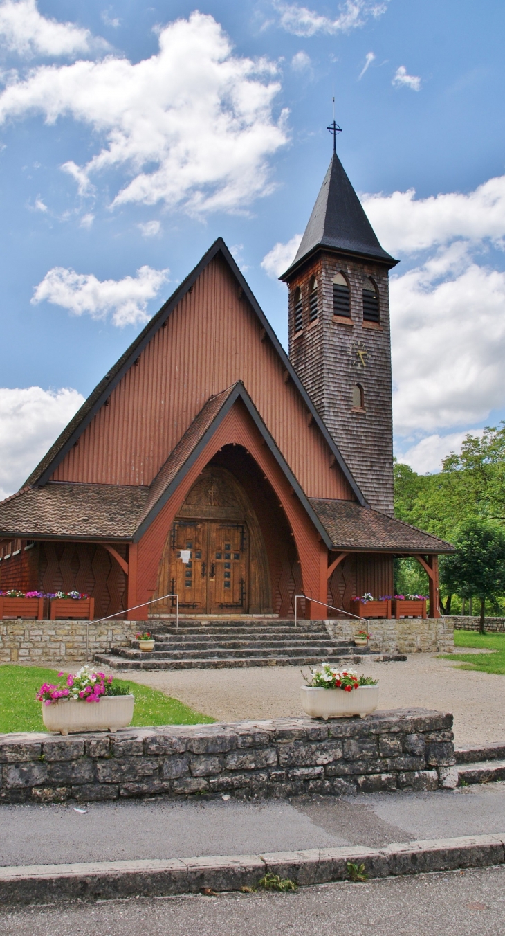 L'église ( Entièrement construite en Bois ) - Lavancia-Epercy