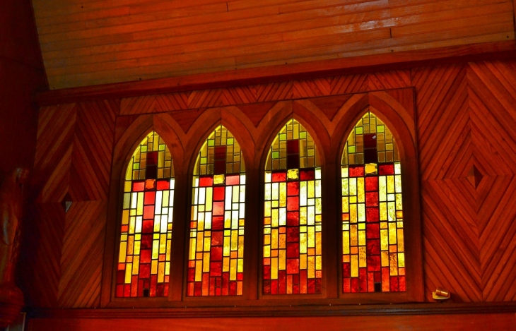 L'église ( Entièrement construite en Bois ) - Lavancia-Epercy