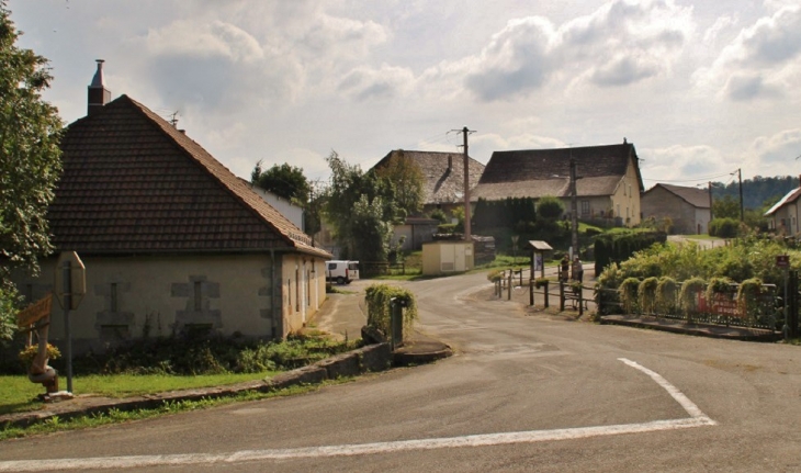 Le Village - Le Vaudioux