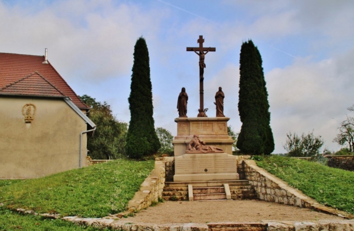 Monument-aux-Morts - Mièges