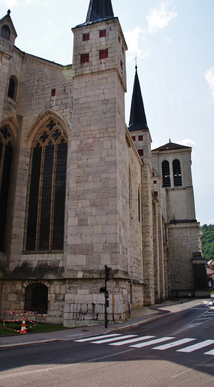 =Cathédrale St Pierre-St Paul-St André - Saint-Claude