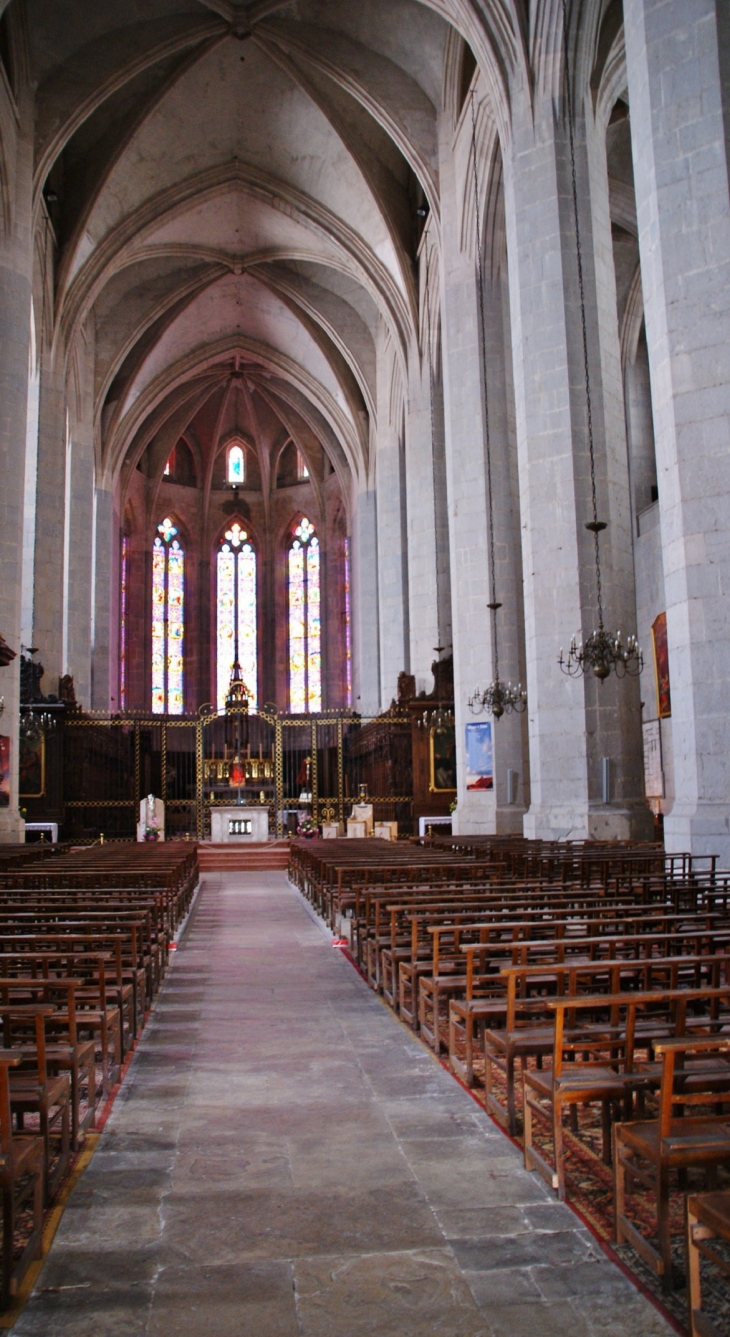 =Cathédrale St Pierre-St Paul-St André - Saint-Claude