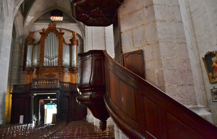 =Cathédrale St Pierre-St Paul-St André - Saint-Claude