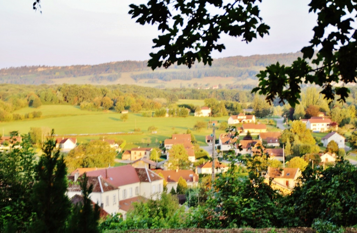 La Commune - Saint-Lothain