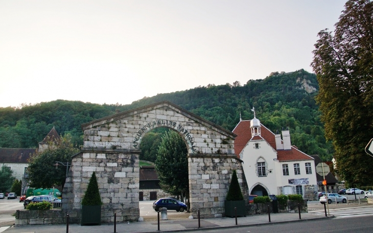 Anciennes Saline Nationale - Salins-les-Bains