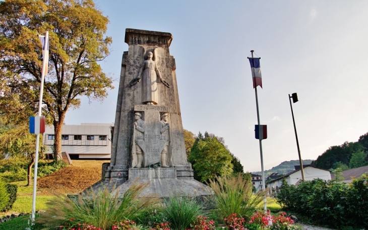 Monument-aux-Morts - Salins-les-Bains