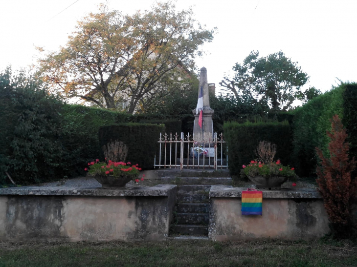 Le monument aux morts - Toulouse-le-Château