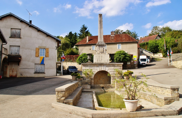 Le Lavoir - Vadans