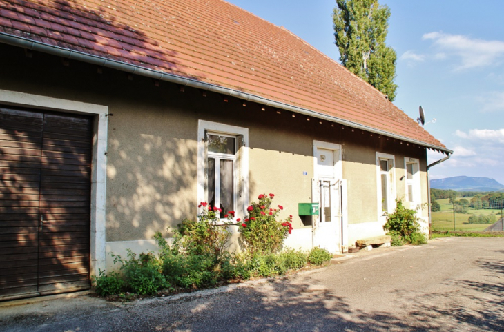 La Mairie - Villeneuve-d'Aval