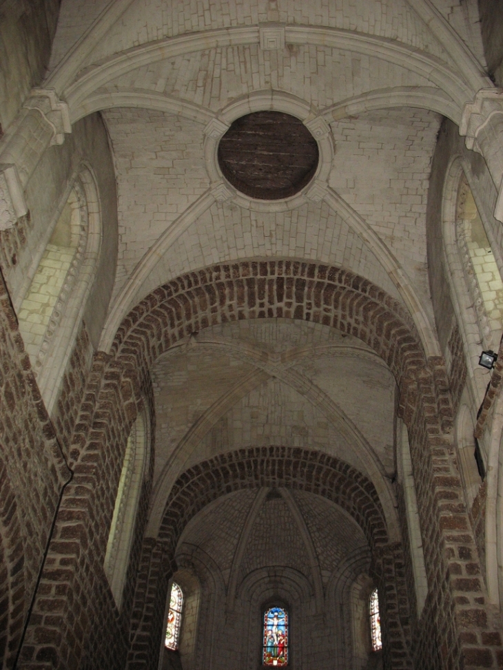 Voûte de l'église Saint-Martin - Broglie