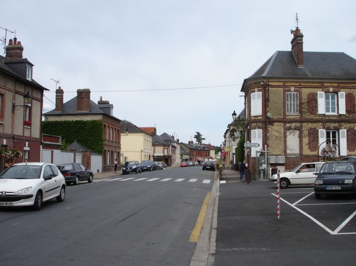 Rue Principale - Charleval