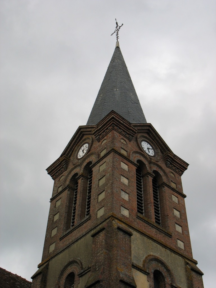 Clocher de briques - Chennebrun