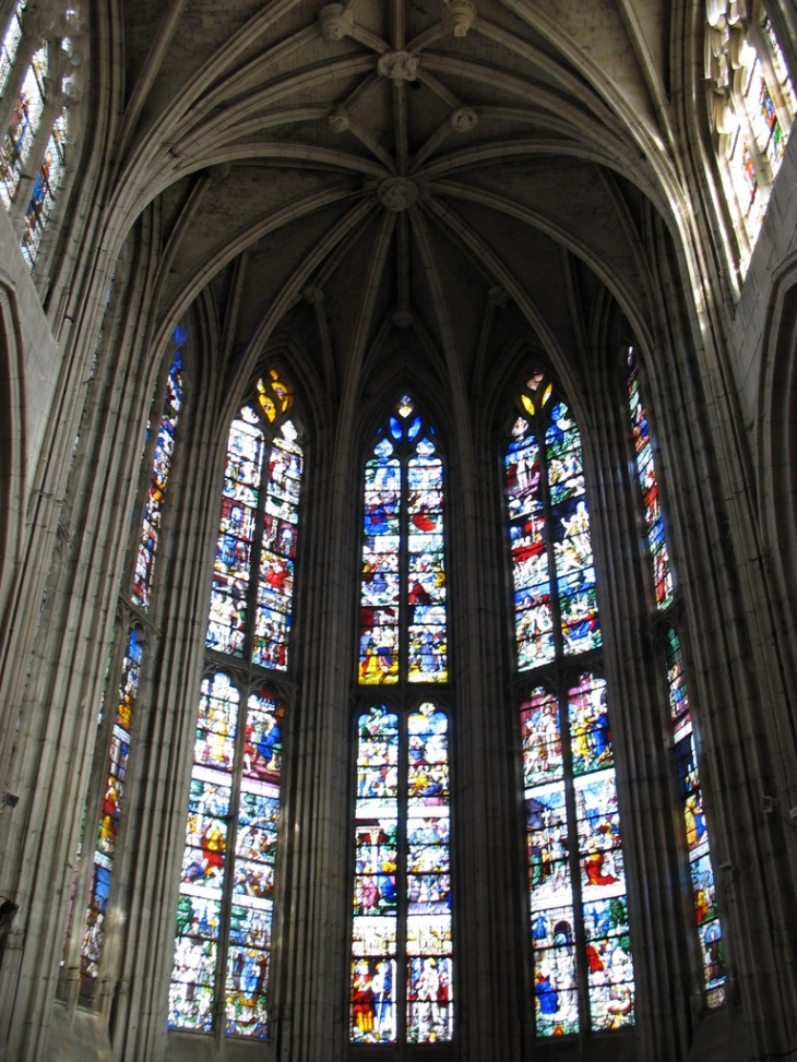 Intérieur de l'église Sainte-Foy (La voûte du Choeur) - Conches-en-Ouche