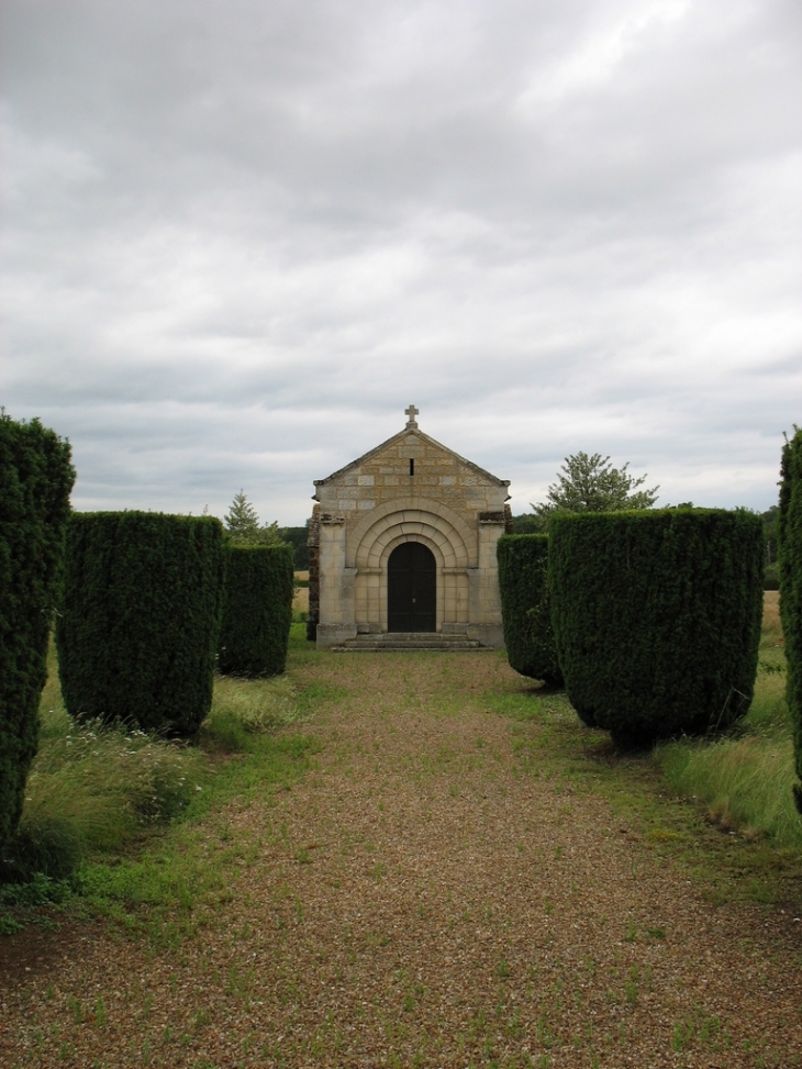 Chapelle Funéraire - Condé-sur-Iton