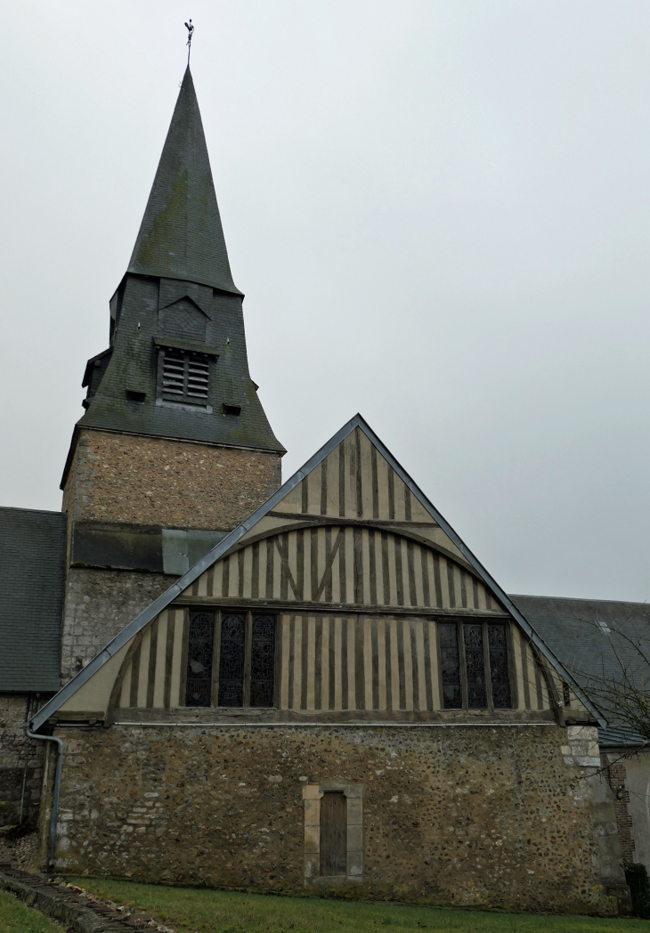 L'église vue du presbytère - Cormeilles