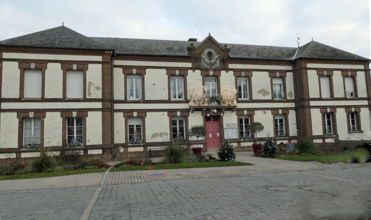 La mairie école - Épaignes