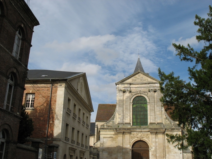 Eglise Saint-Taurin vue du Couvent de la Providence - Évreux