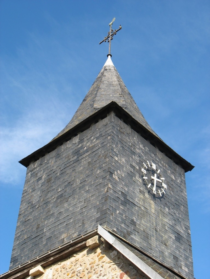 Le clocher de l'église - Fontaine-Bellenger