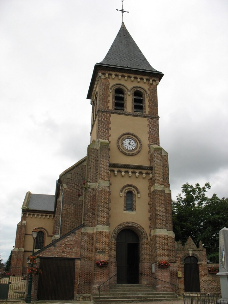 Façade et Clocher de l'église - Gisay-la-Coudre