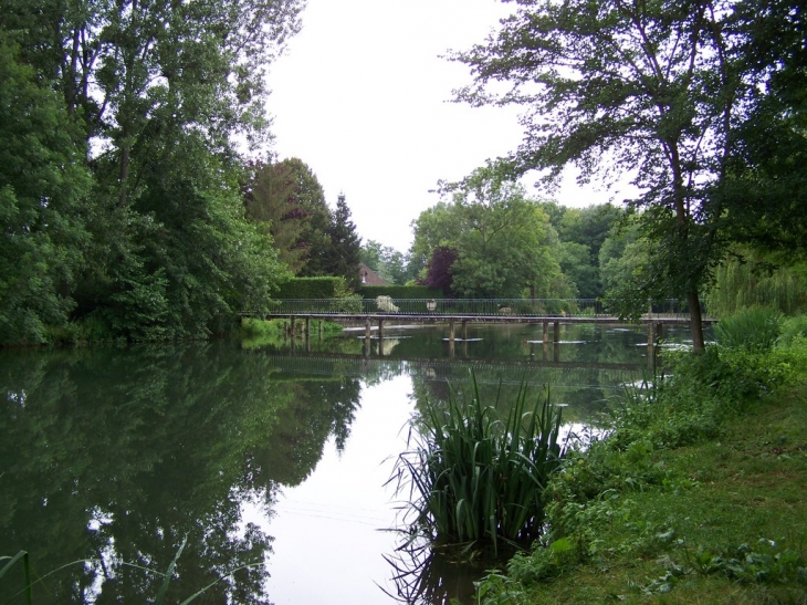 Passerelle sur l'Eure - Heudreville-sur-Eure