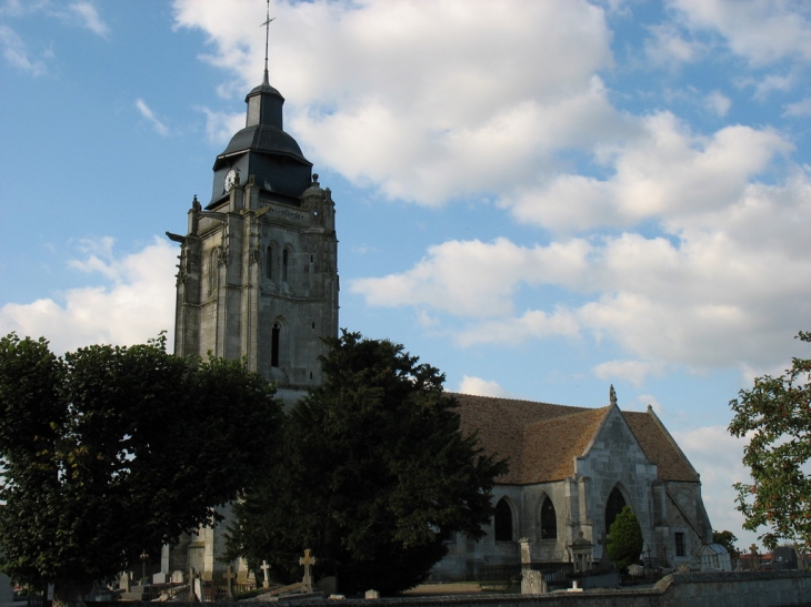 Vue d'ensemble de l'église - Iville