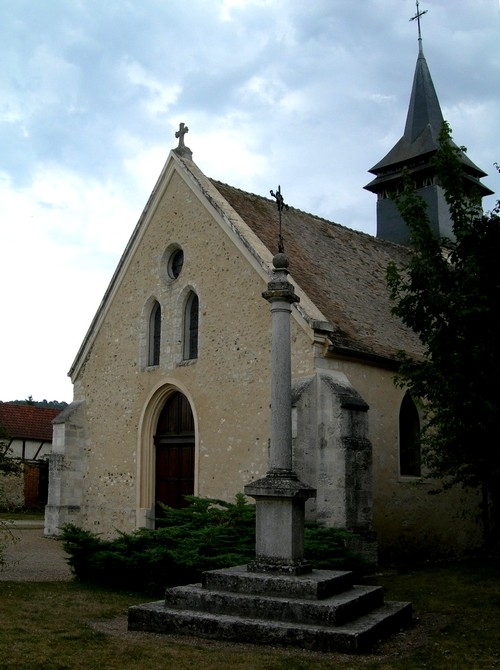 Entrée et calvaire - La Croix-Saint-Leufroy