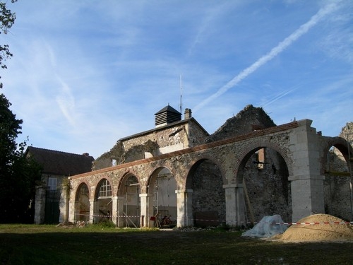 Restauration d'un batiment de la maison abbatiale - La Croix-Saint-Leufroy