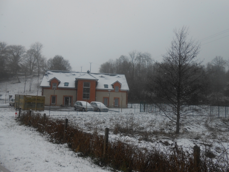 La Cantine sous la neige !!!!! - La Trinité-de-Réville