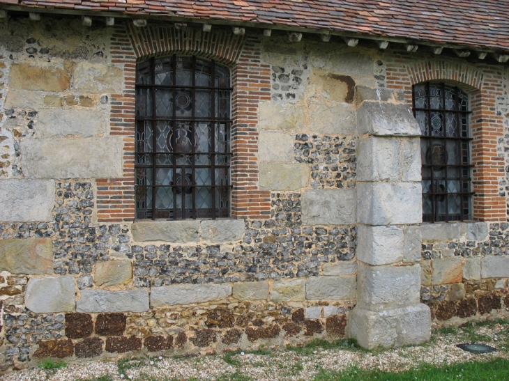 Mur de silex, grison, granite - Landepéreuse