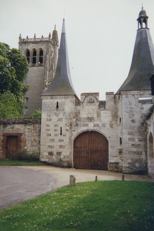 Entrée du monastère - Le Bec-Hellouin