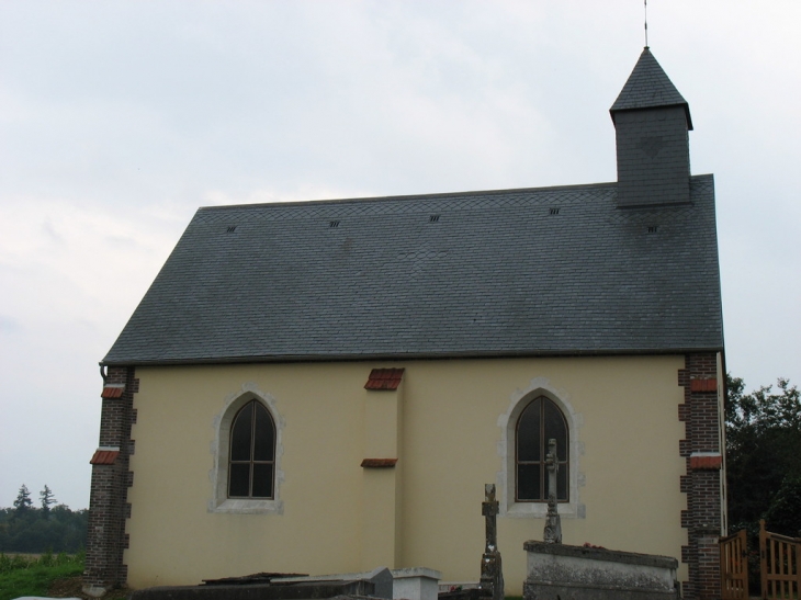 Vue d'ensemble de l'église Notre-Dame - Le Sacq