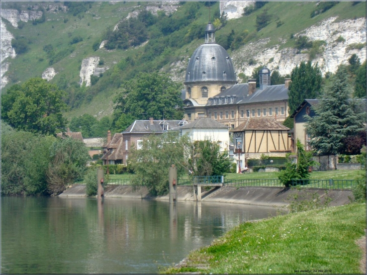 Le Dôme de l'hopital St Jacques au petit Andelys. - Les Andelys