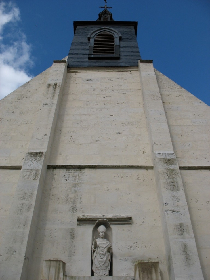 Façade de l'église - Normanville