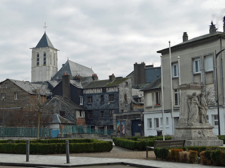 Vue sur le centre de la ville - Pont-Audemer