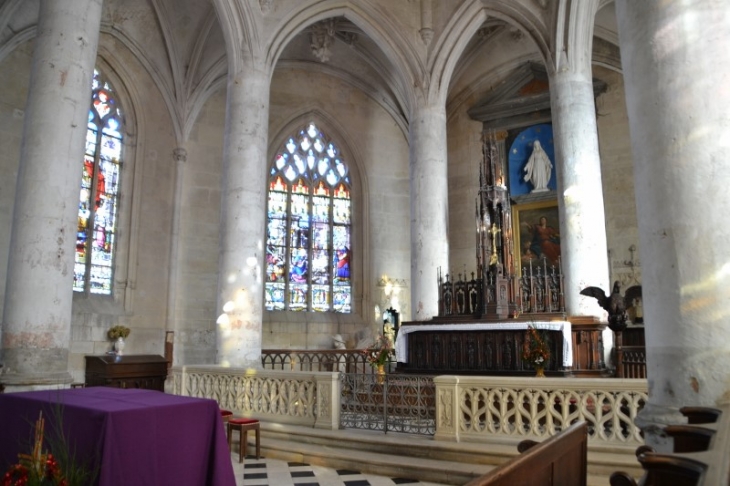 Eglise Notre-Dame-De-Bon-Port. - Quillebeuf-sur-Seine