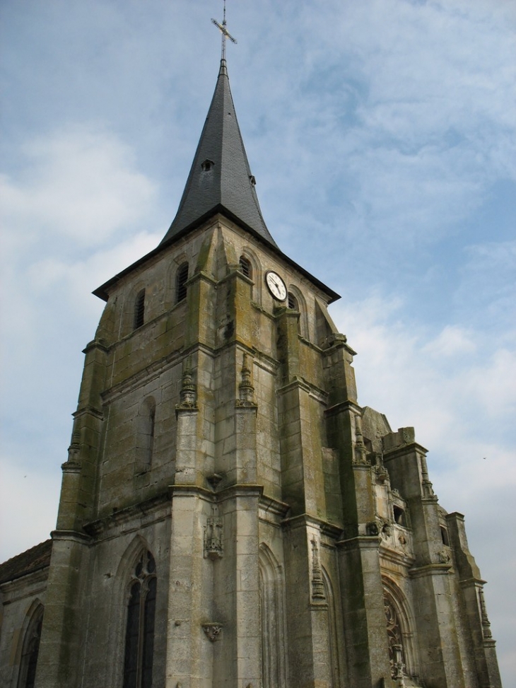 Eglise Saint-Aubin (véritable 'cathédrale' dans la campagne du Neubourg) - Saint-Aubin-d'Écrosville