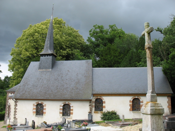 Eglise et Calvaire - Saint-Denis-d'Augerons