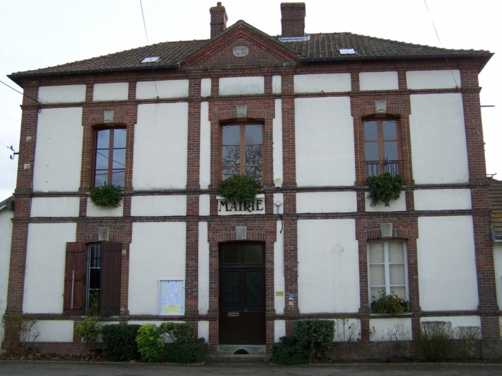 La mairie - Saint-Julien-de-la-Liègue